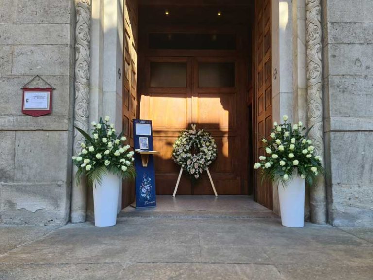 Fiori servizio funebre Lanzani Cesano Maderno